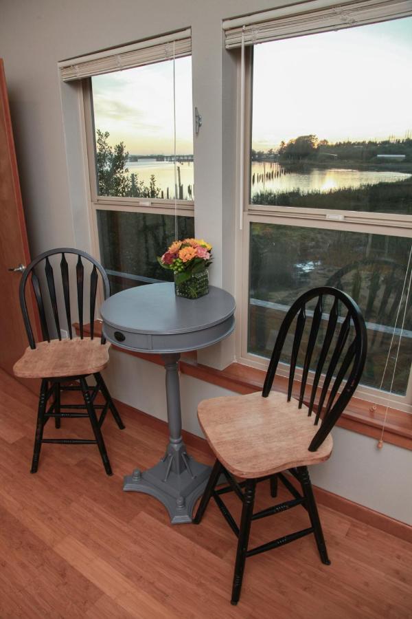 Parker Landing Hotel Астория Екстериор снимка